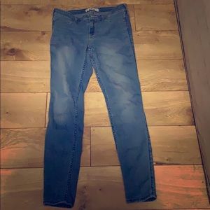 Blue jeans from hollister ( slightly used )